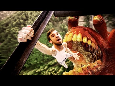 Видео: ПАДАЮ В ПАСТЬ МОНСТРА