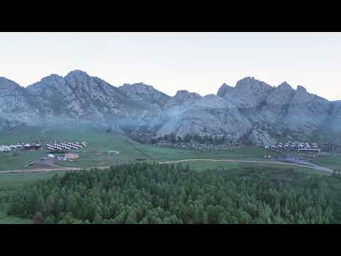 Видео: Morning Mist Over Gorkhi-Terelj National Park | Горхи-Тэрэлжийн өглөөний манан