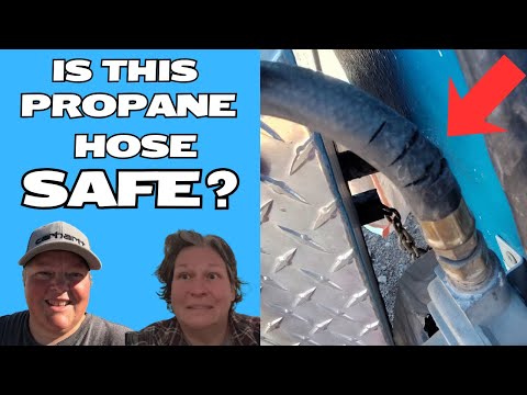 Видео: Безопасен ли этот пропановый шланг? Готовимся к зиме в пустыне.
