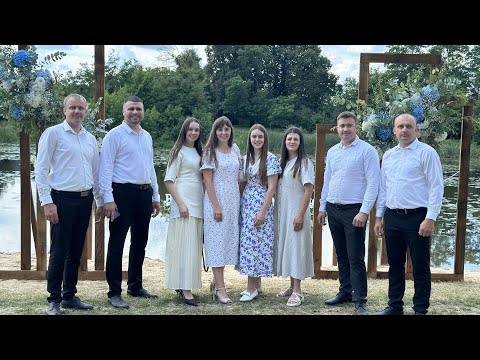 Видео: Тече ріка, тече ріка....