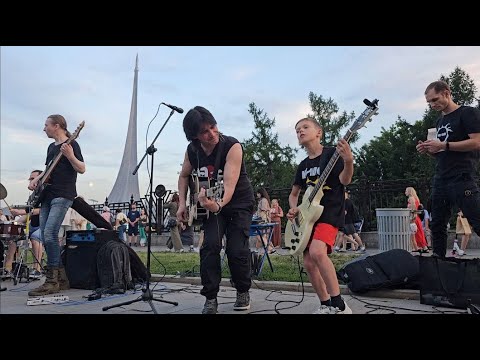 Видео: Лев и группа "Игра" на ВДНХ - Группа крови. (№67)