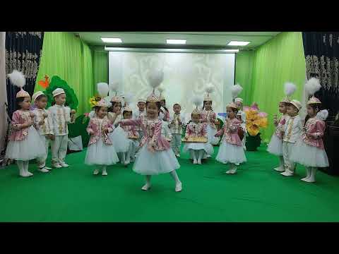 Видео: Күй " Дала әуендері" орындайтын шулы аспаптар оркестрі