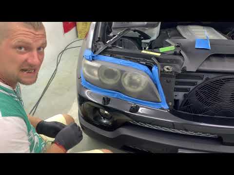 Видео: Каква може да бъде причината за да имаме два различни фара на автомобил.!!!
