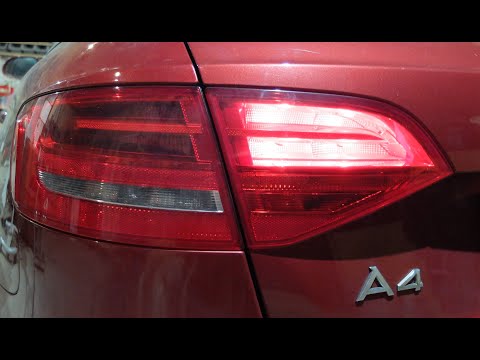 Видео: Авто. Ауди. A4 B8. Меняем лампу габарита и стоп-сигнала