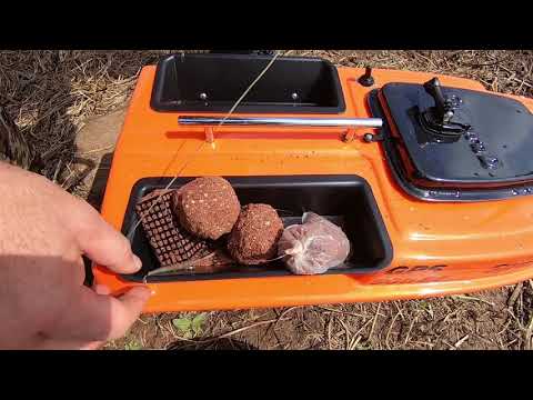 Видео: Прикормочный  кораблик "Camarad" ,пробный завоз прикормки, тестируем.