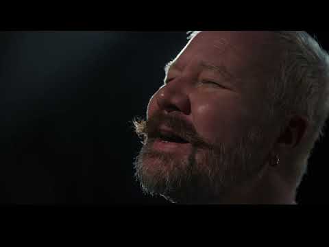 Видео: Павел Фахртдинов / Хор « Soli-Tutti » – « Нету меня одинокей »