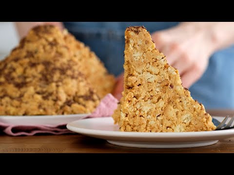 Видео: Торт Муравейник - простой домашний торт со сгущенкой. Рецепт быстрого торта - Anthill cake
