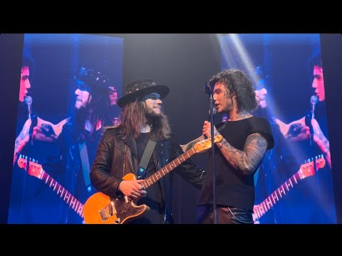 Видео: Xolidayboy — Твой романс // Москва, 08.03.2024