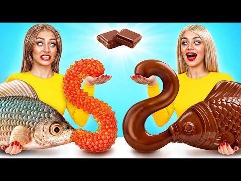 Видео: Челлендж. Шоколадная Еда vs Настоящая еда | Смешные Cитуации от Choco DO