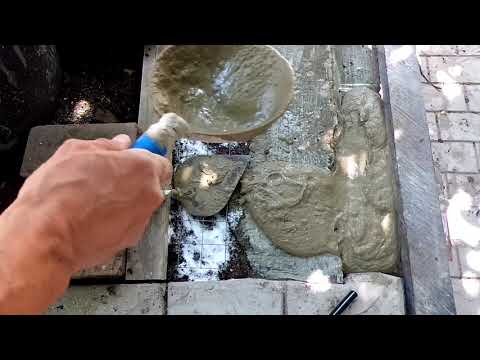 Видео: Как залить дорожку из бетона самому.