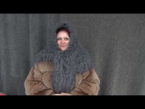 Видео: Чем отличается распушенный пуховый платок от платка только что связанного. Какой выбрать?