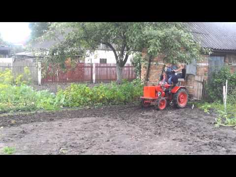 Видео: Минитрактор, переделанный из мотоблока МТЗ