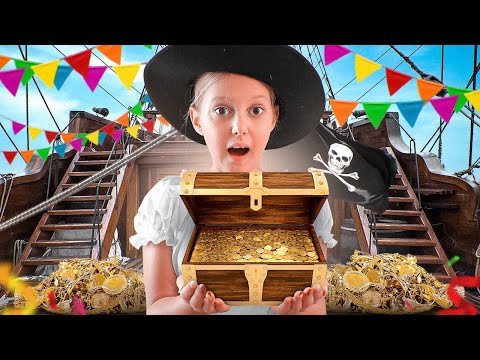 Видео: ВЕЧЕРИНКА ПИРАТОВ у Амельки в доме! Хэллоуин 👻