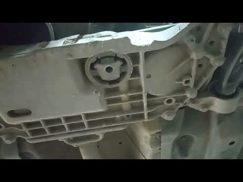 Видео: замена нижней подушки КПП vw