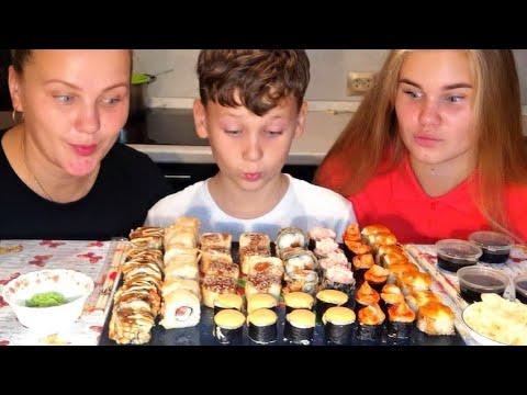 Видео: Мукбанг Роллы🍱 /Читаем Ваши комментарии 😍😘