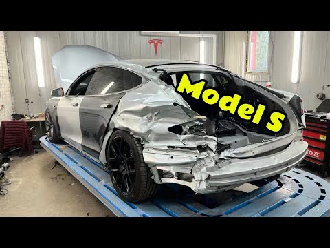Видео: Tesla model S замена задней четверти и ремонт алюминиевого капота