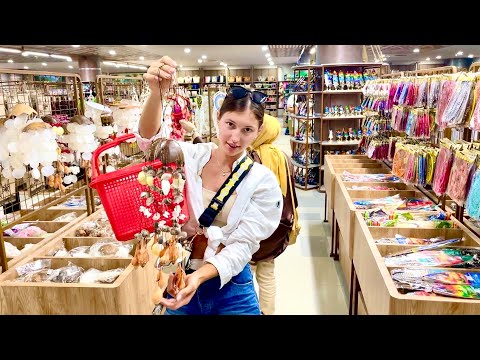 Видео: БАЛИ. МЫ ТАК ЕГО ИСКАЛИ! Супер дешевый шоппинг на острове. Где купить сувениры?