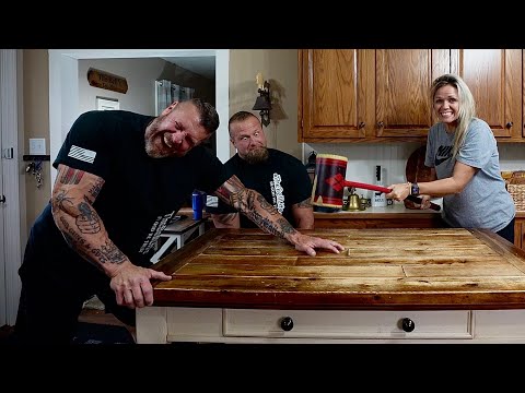 Видео: Молот Харли Квинн против наших рук!!!🙌