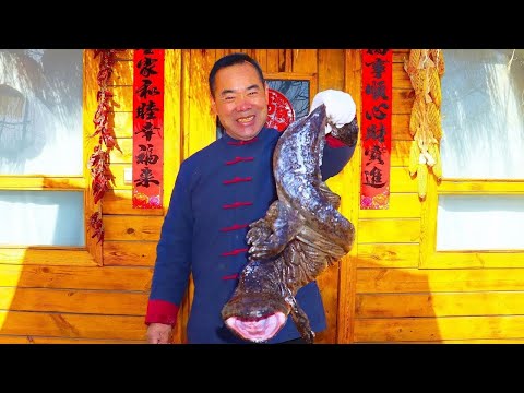 Видео: Саламандра гриль на древесном угле! Редкий древний деликатес с потрясающим вкусом