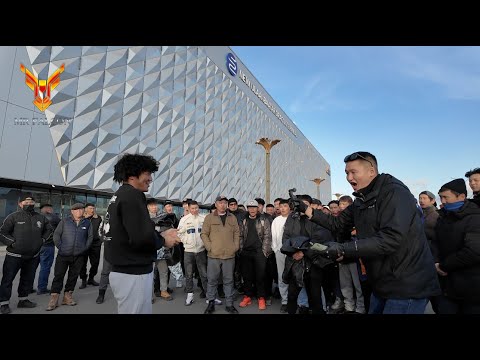 Видео: Ёоо ёо ёо ямар аймар залуучууд вэ? Тэвэгчид тойрон бүчив