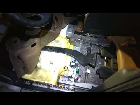 Видео: Renault Scenic 2 - не працюють задні склопідйомники