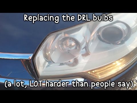 Видео: Как заменить лампы дневных ходовых огней | Citroen C5 X7