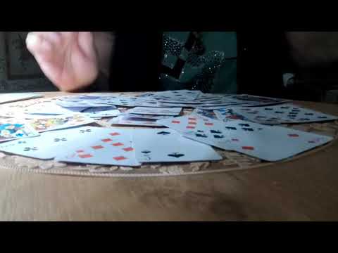 Видео: Гадаем на Крестового Короля.