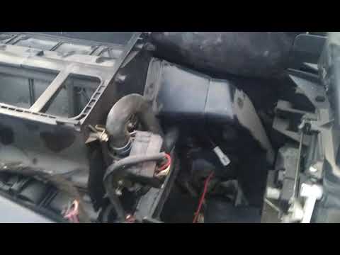 Видео: Снятие радиатора печки чери фора