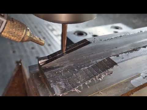 Видео: Люнет для токарного станка ФТ11. Часть 1