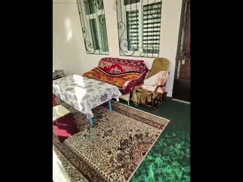 Видео: Ер майдони: 6 сотих• Уй: 3 хонали, ошхона, ҳаммом• Газ, сув, свет оптик wifi бор 940030000