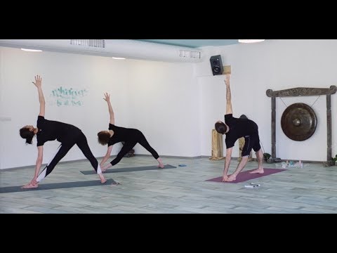 Видео: Йога вкъщи: Ащанга виняса йога за успокояване на ума с Димитър