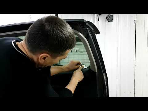 Видео: Тонировка, как снять старую пленку  на заднем стекле?