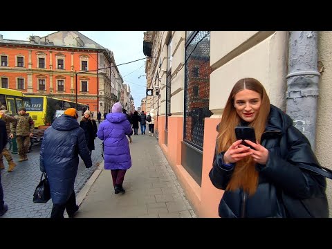 Видео: Львів 2025: порожнє місто, закриваються кафе і ресторани, курс долара і євро Lviv walking tour