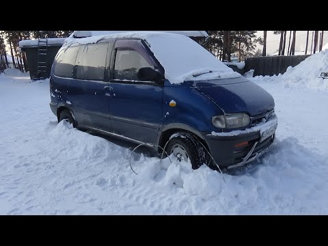 Видео: Обзор Ниссан Серена который поменяли на Марч.