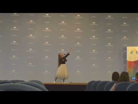 Видео: Ариана Карабаева 11 лет "Ветер" сл. и муз. А. Петряшева