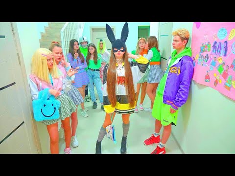 Видео: Нови имиџ Дајане у школи шокирао је све! | Нова девојка у Дијаниној школи!