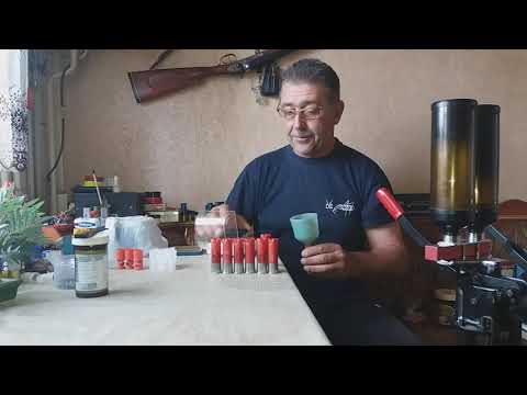 Видео: Снаряжение патронов на порохе А 1.