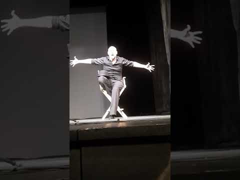 Видео: Зашумит ли клеверное поле. (Е. Евтушенко). Максим Аверин (Научи меня жить). Москва 23.02.22