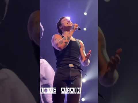 Видео: XOLIDAYBOY - LOVE AGAIN (Премьера) // 2025