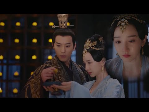 Видео: сумасшедший император отругал Золушку и довел ее до слез, но вскоре пожалел об этом