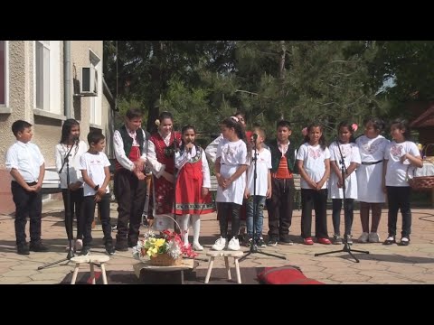 Видео: Лазаровден - Традиции и обичаи село Зетьово   27 04 2024