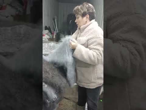 Видео: Пуховые платочки, жилеты 