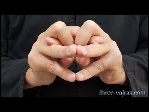 Видео: Манипура Чакра Мудра: Вариации | Три Ваджры