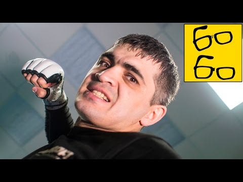 Видео: Добивание и защита в партере в ММА — урок смешанных единоборств Тимура Дудаева /MMA Ground and Pound