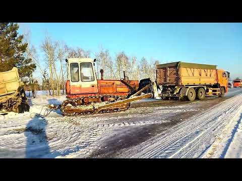 Видео: Гололед. Камазы слетают. Т-4 рулит.