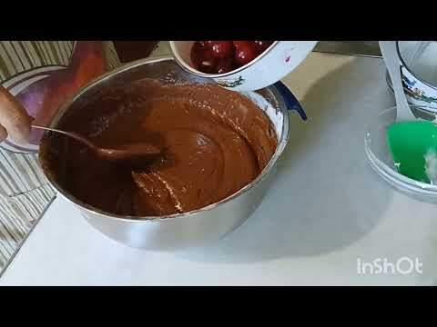 Видео: Пирог 😲 🍫 шоколадный  с вишней 🍒