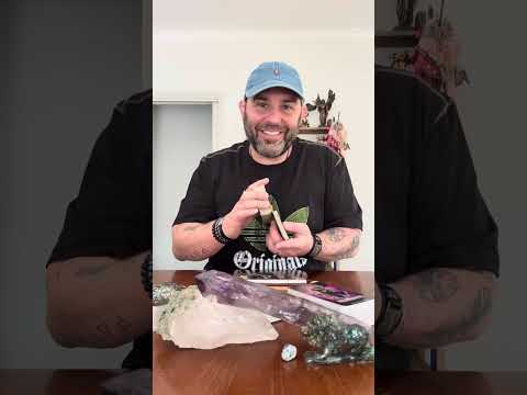 Видео: Духу нужна часть вашей энергии, чтобы работать с вами и помогать вам в трехмерном мире 👻✨🌎