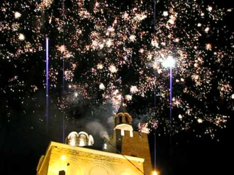 Видео: Празнична Пасхална заря, Царевец, Великден 2011,