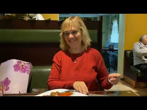 Видео: ВЛОГ..В ГОРОДЕ. ЛЕНА ПРИГЛАСИЛА НА ДЕНЬ РОЖДЕНИЯ!