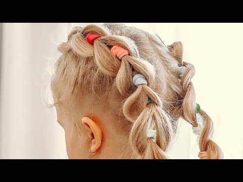 Видео: Французские косы с разноцветными резинками